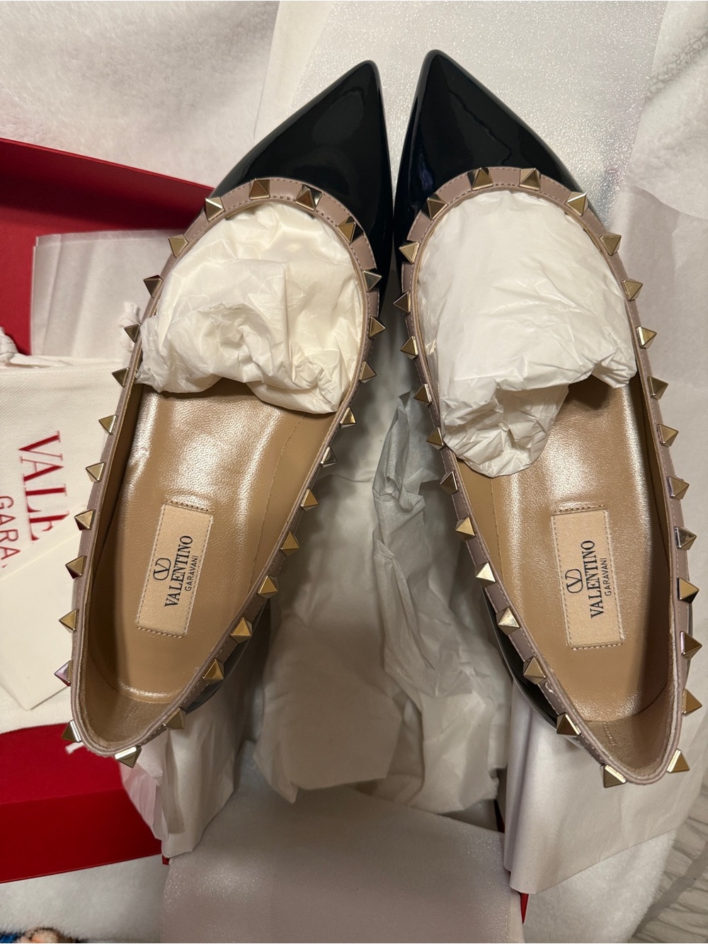 Valentino Patent Pointed Toe Rockstud Flats in Black and Nude 38.5 NIB